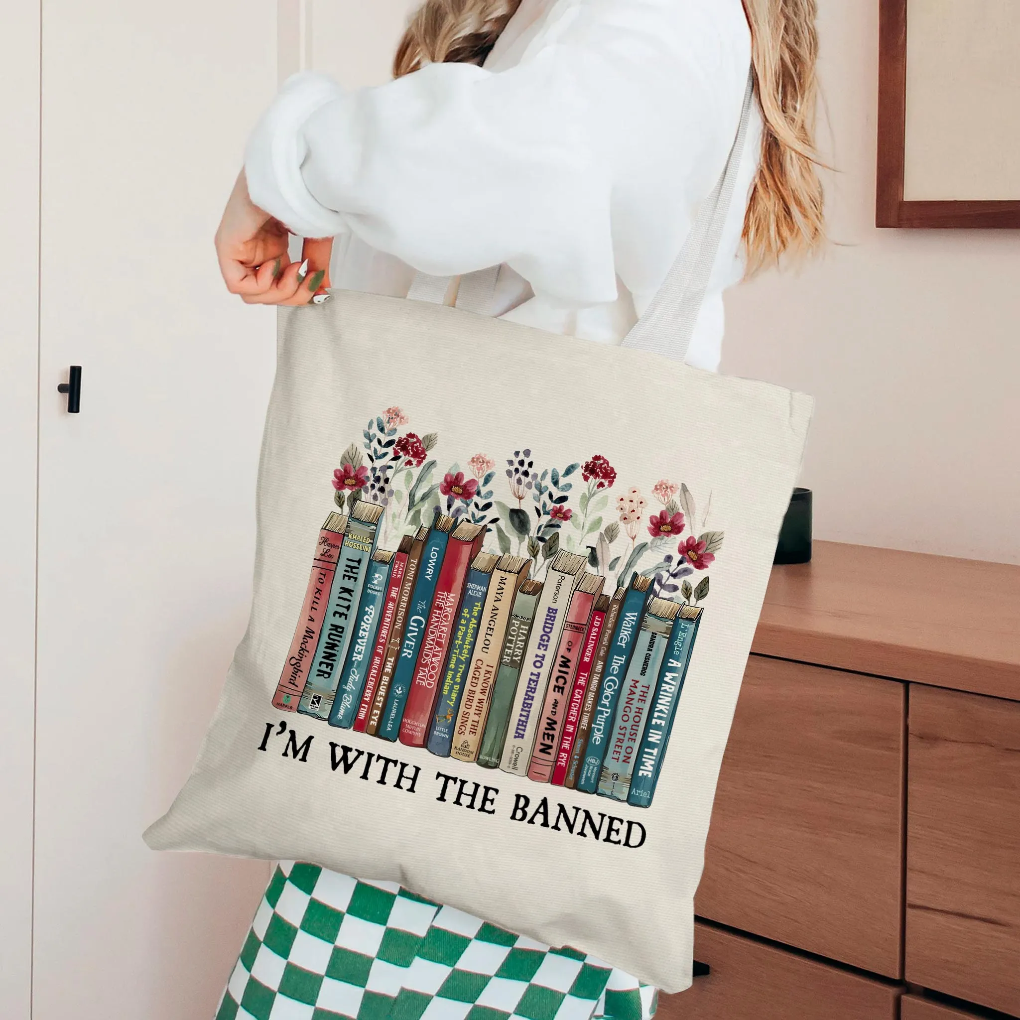 I'm With The Banned Book Lovers Gift TBW545