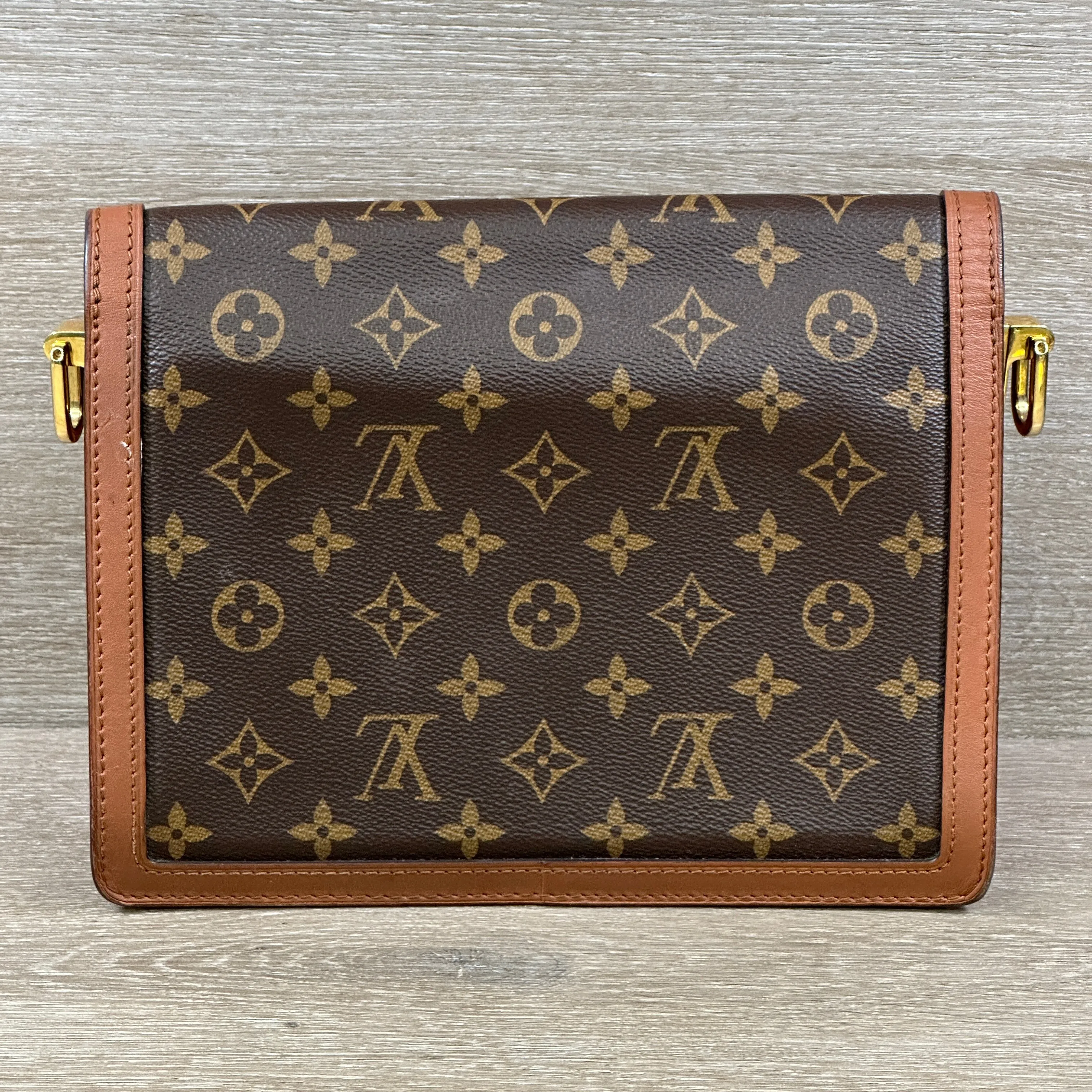 Louis Vuitton Dauphine MM - Monogram Canvas