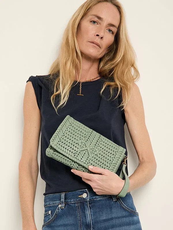 Neeson Cross Body in Moss