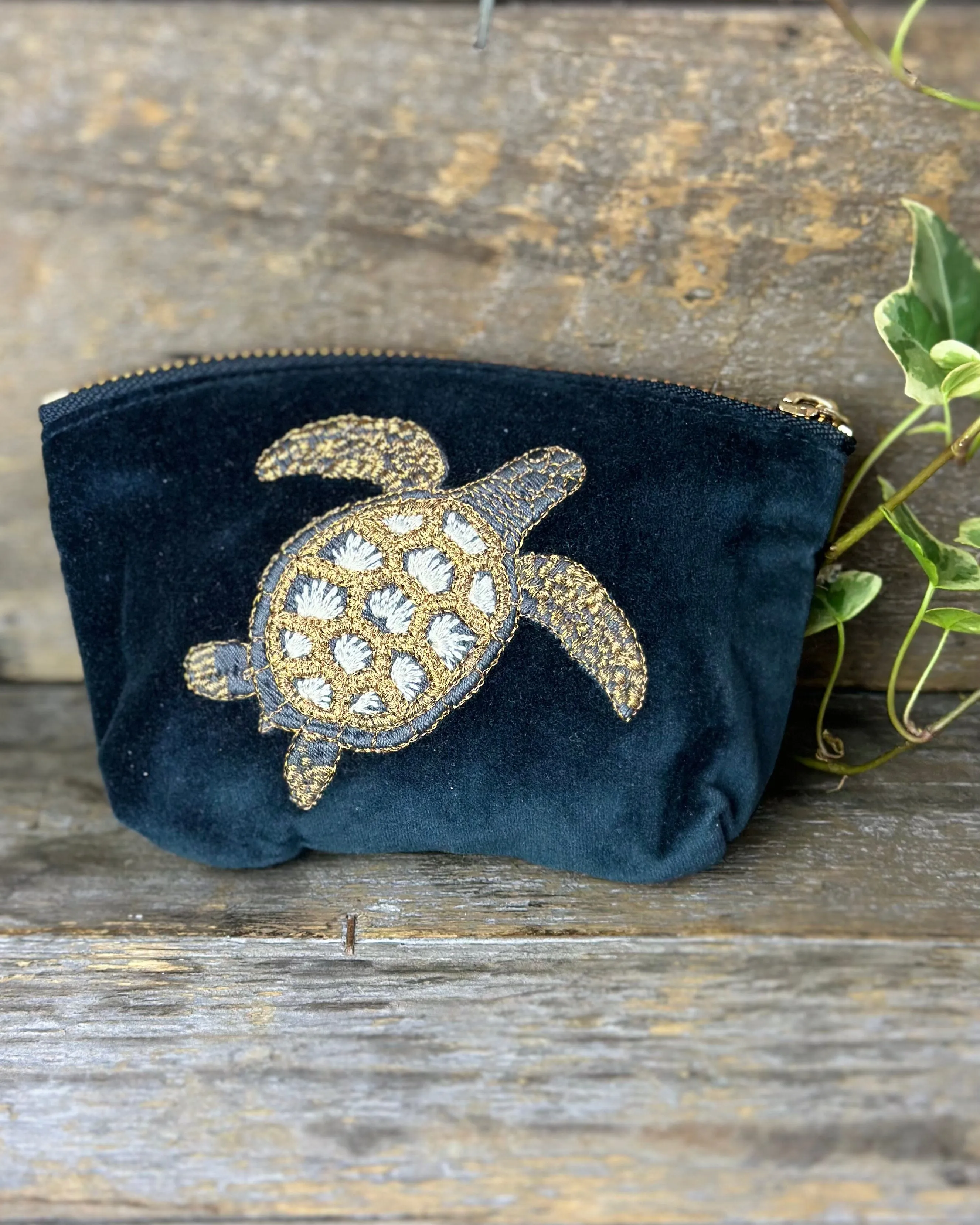 Velvet Turtle Mini Coin Purse - Charcoal