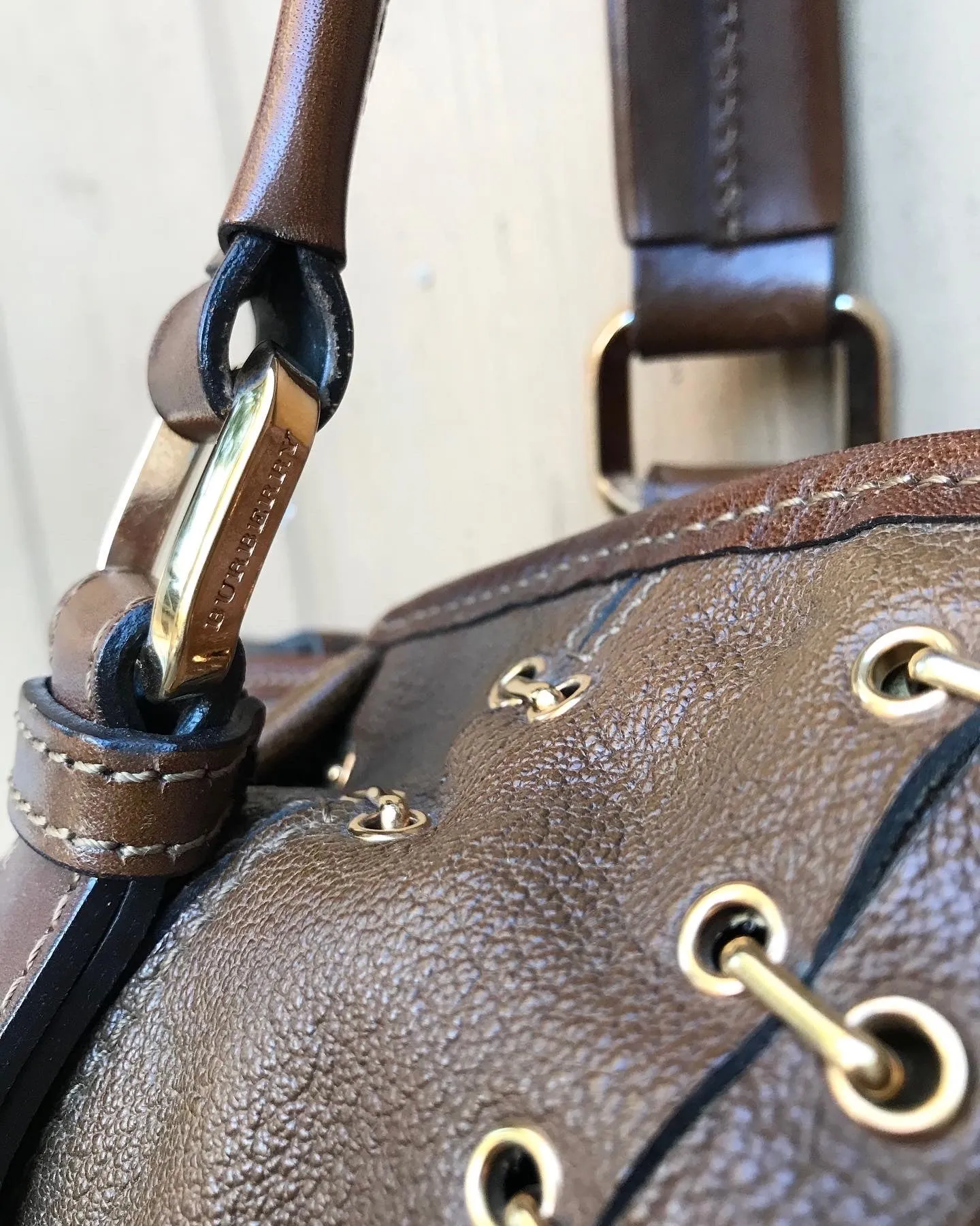 Vintage BURBERRY Brown Leather Shoulder Bag